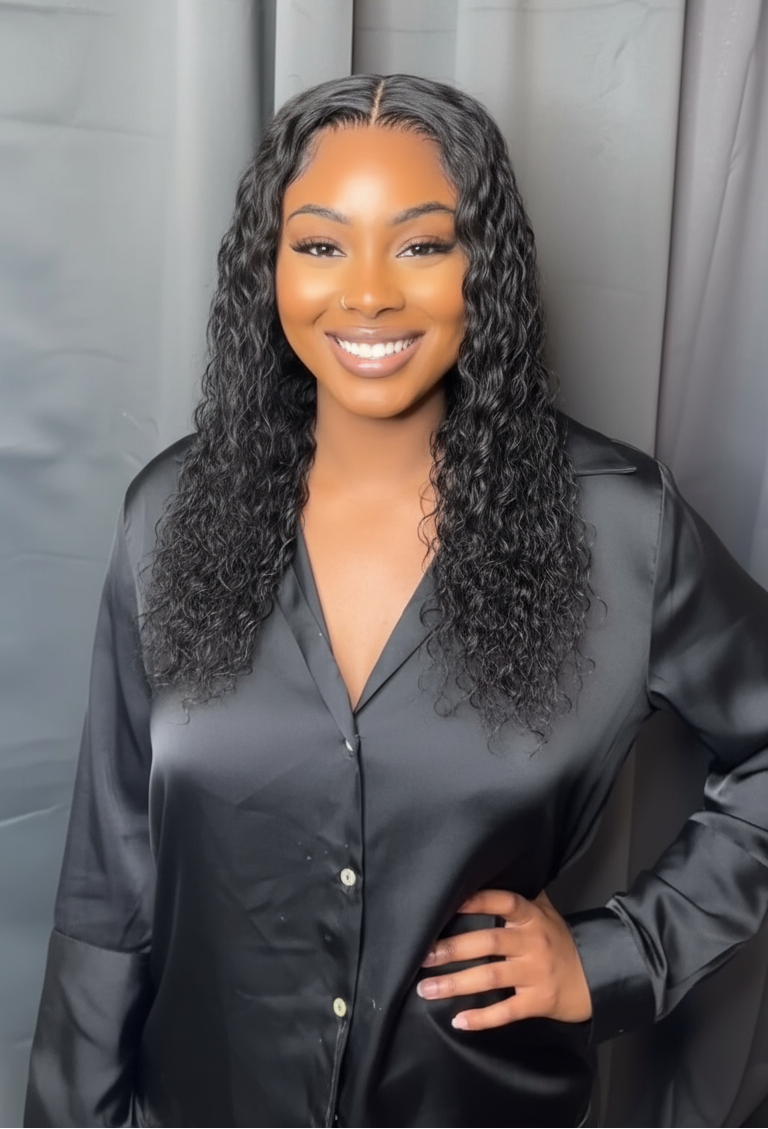 Version une main sur la hanche